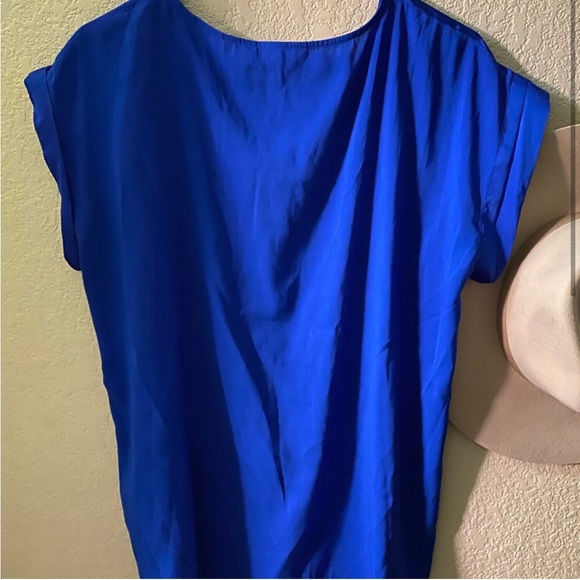 Express Royal Blue Half Zip Short Sleeve Top LIKE NEW! - Picture 3 of 5